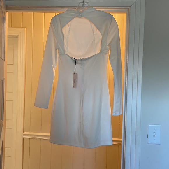 Hello Molly Dress - Picture 2 of 3